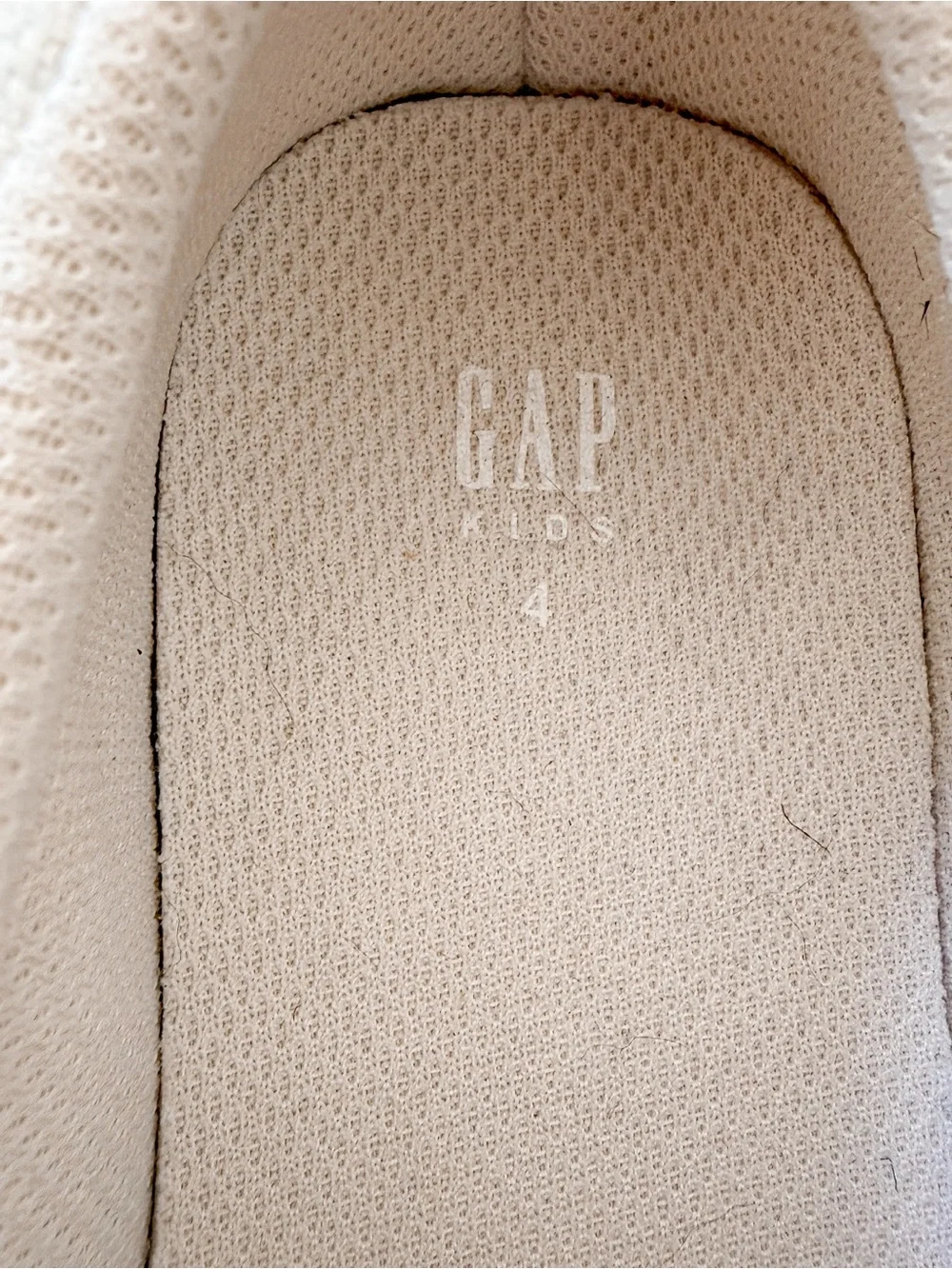 Gap kids mock sneakers size J4 Canvas in Cream with Tan Sole